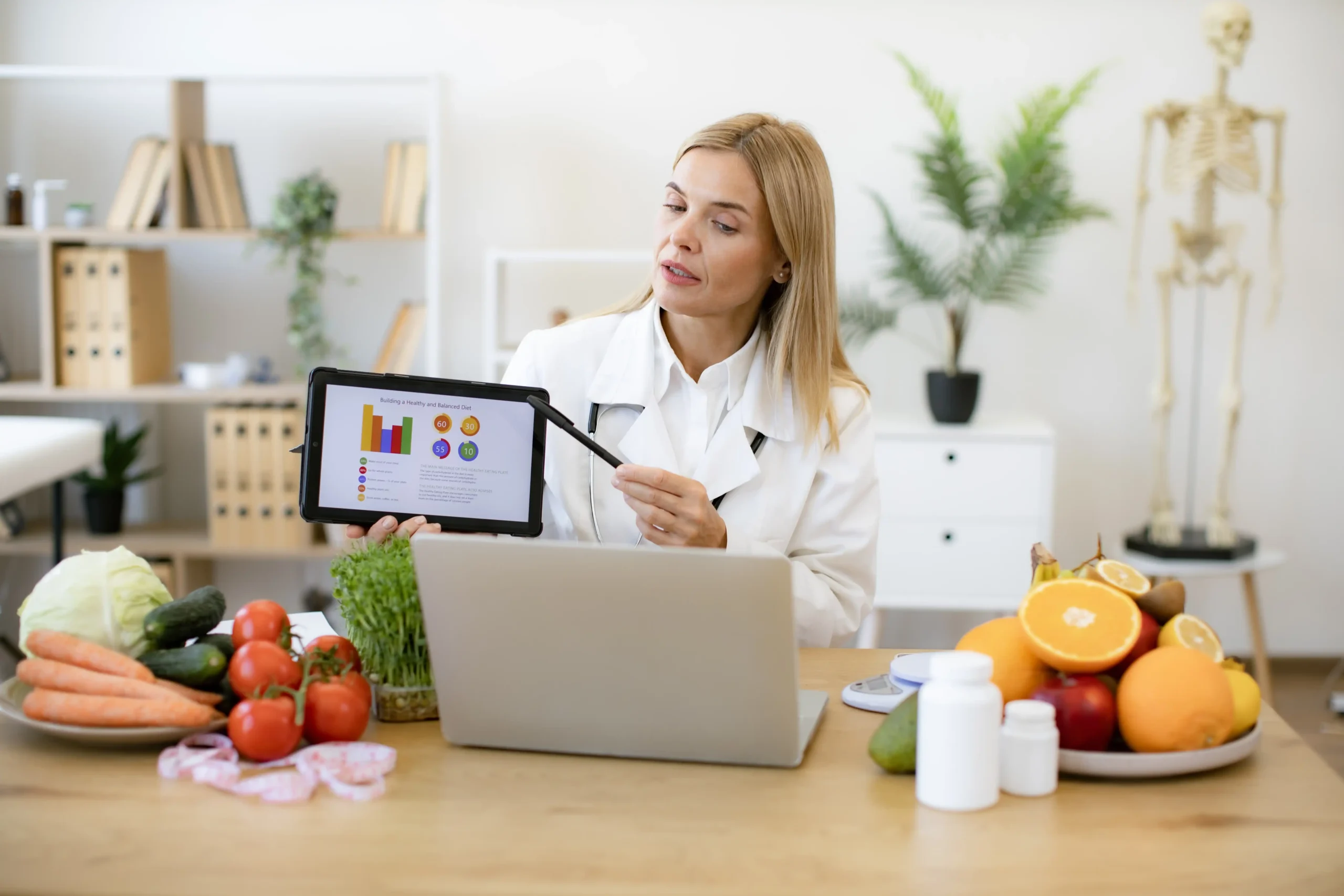 woman explaining healthy eating with tablet and la 2026 01 07 01 26 46 utc 11zon woman explaining healthy eating with tablet and la 2026 01 07 01 26 46 utc 11zon